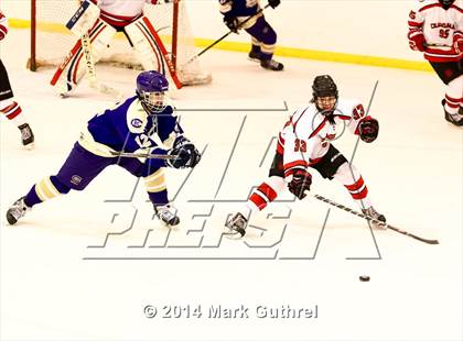 Thumbnail 1 in Christian Brothers vs. Chaminade photogallery.