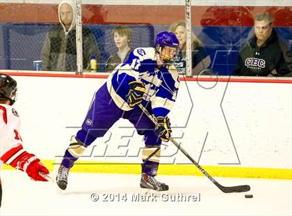 Thumbnail 1 in Christian Brothers vs. Chaminade photogallery.