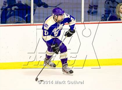 Thumbnail 2 in Christian Brothers vs. Chaminade photogallery.