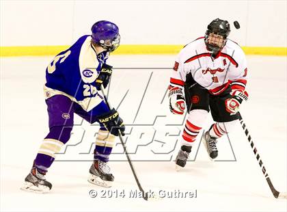 Thumbnail 1 in Christian Brothers vs. Chaminade photogallery.