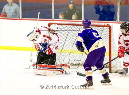 Thumbnail 2 in Christian Brothers vs. Chaminade photogallery.