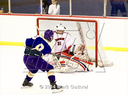 Thumbnail 2 in Christian Brothers vs. Chaminade photogallery.