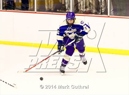Thumbnail 2 in Christian Brothers vs. Chaminade photogallery.