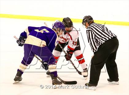 Thumbnail 1 in Christian Brothers vs. Chaminade photogallery.