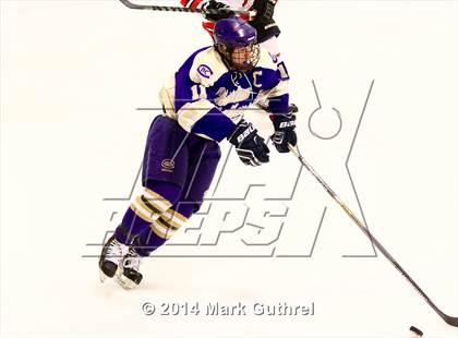 Thumbnail 3 in Christian Brothers vs. Chaminade photogallery.