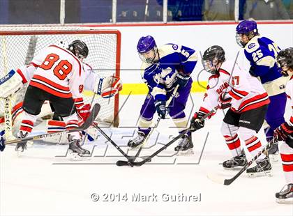 Thumbnail 3 in Christian Brothers vs. Chaminade photogallery.