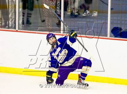 Thumbnail 2 in Christian Brothers vs. Chaminade photogallery.
