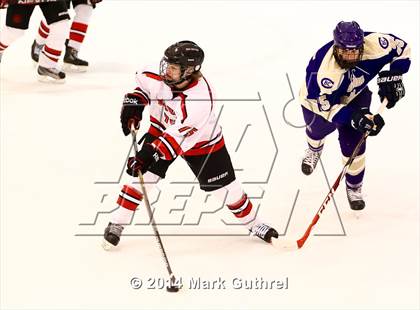 Thumbnail 1 in Christian Brothers vs. Chaminade photogallery.