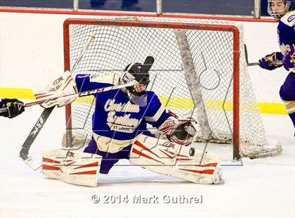 Thumbnail 2 in Christian Brothers vs. Chaminade photogallery.