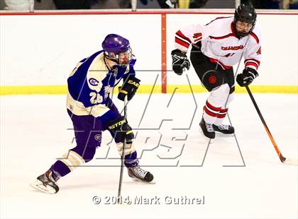 Thumbnail 3 in Christian Brothers vs. Chaminade photogallery.