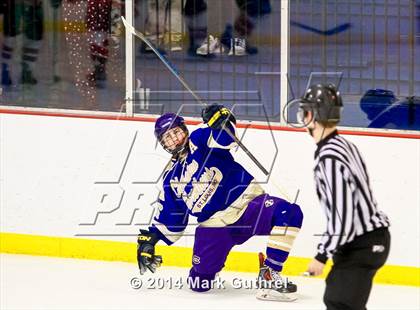 Thumbnail 3 in Christian Brothers vs. Chaminade photogallery.