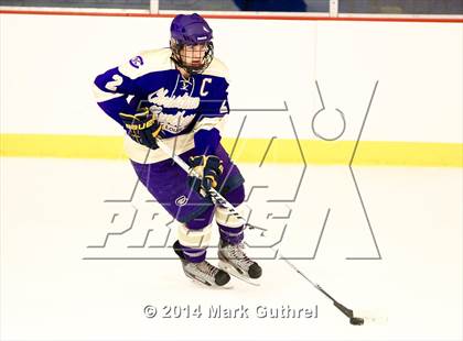 Thumbnail 3 in Christian Brothers vs. Chaminade photogallery.
