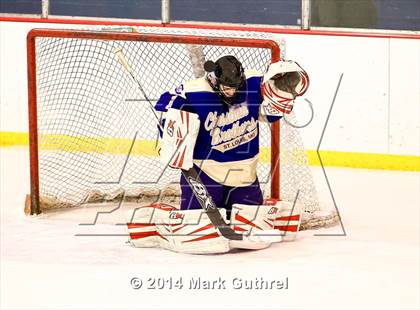 Thumbnail 3 in Christian Brothers vs. Chaminade photogallery.