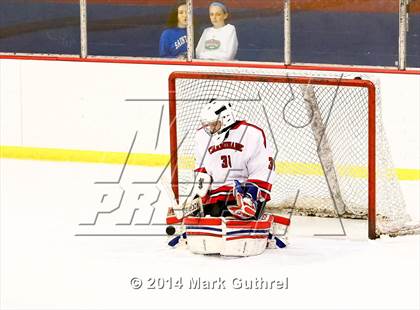 Thumbnail 2 in Christian Brothers vs. Chaminade photogallery.