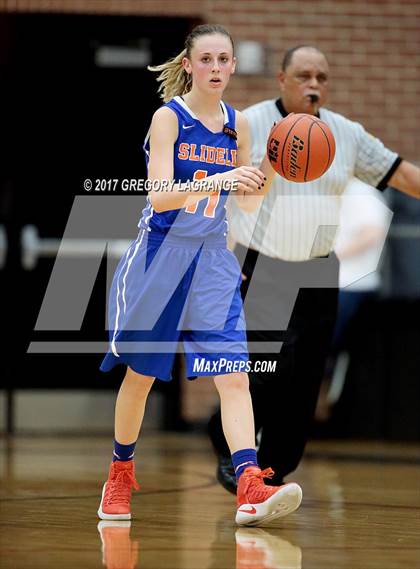 Thumbnail 3 in Slidell vs Dodd City photogallery.
