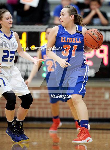 Thumbnail 2 in Slidell vs Dodd City photogallery.