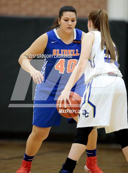 Thumbnail 1 in Slidell vs Dodd City photogallery.