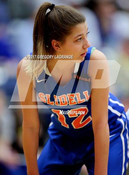 Thumbnail 3 in Slidell vs Dodd City photogallery.