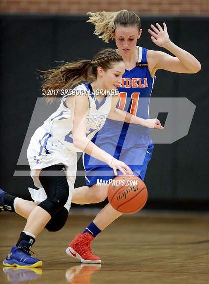 Thumbnail 2 in Slidell vs Dodd City photogallery.