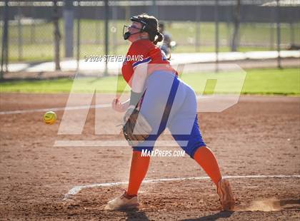 Thumbnail 1 in Westwood vs. Holbrook photogallery.