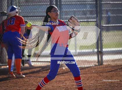Thumbnail 1 in Westwood vs. Holbrook photogallery.