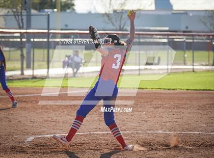 Thumbnail 1 in Westwood vs. Holbrook photogallery.