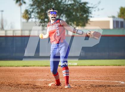 Thumbnail 2 in Westwood vs. Holbrook photogallery.