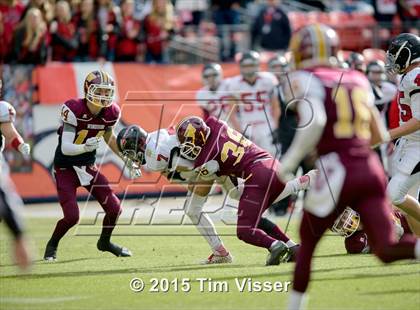 Thumbnail 2 in Windsor vs. Loveland (CHSAA 4A Final) photogallery.