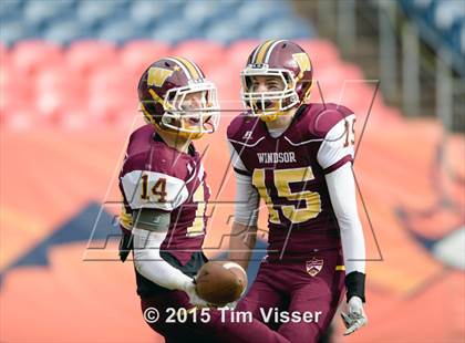 Thumbnail 3 in Windsor vs. Loveland (CHSAA 4A Final) photogallery.