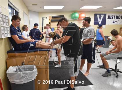 Thumbnail 1 in Saguaro @ Valor Christian photogallery.