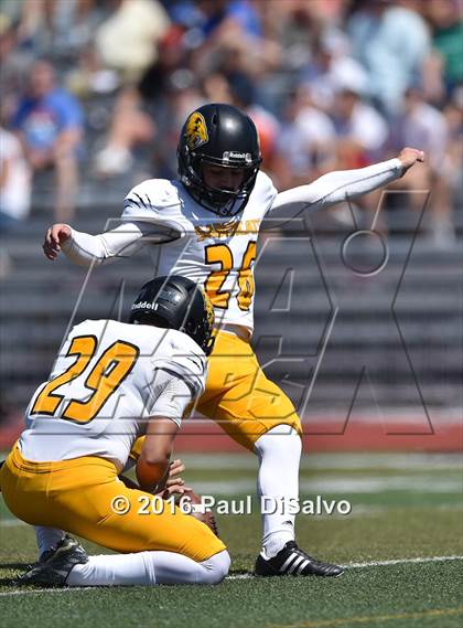 Thumbnail 3 in Saguaro @ Valor Christian photogallery.