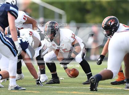 Thumbnail 3 in Edwardsville @ Belleville East photogallery.