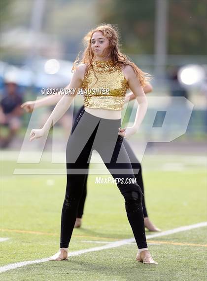 Thumbnail 1 in Edwardsville @ Belleville East photogallery.