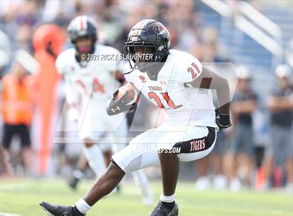 Thumbnail 2 in Edwardsville @ Belleville East photogallery.