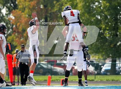 Thumbnail 1 in Edwardsville @ Belleville East photogallery.