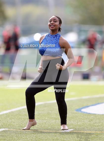 Thumbnail 2 in Edwardsville @ Belleville East photogallery.