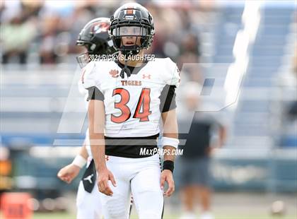 Thumbnail 3 in Edwardsville @ Belleville East photogallery.