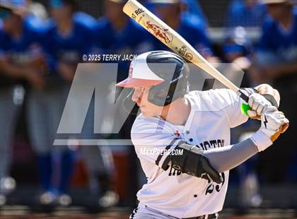 Thumbnail 3 in Huntington Beach vs Santa Margarita (CIF SS DIV 1 Round 2) photogallery.