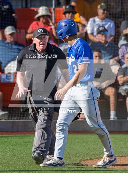 Thumbnail 3 in Huntington Beach vs Santa Margarita (CIF SS DIV 1 Round 2) photogallery.