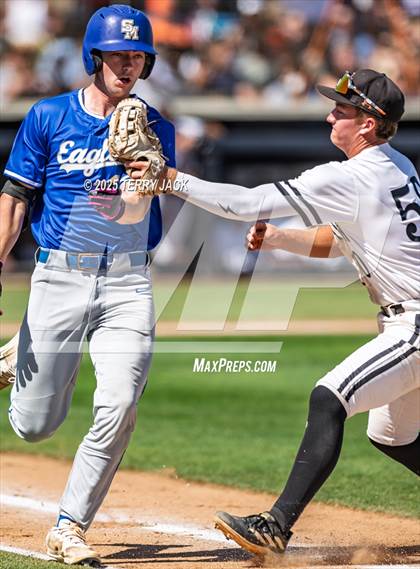 Thumbnail 1 in Huntington Beach vs Santa Margarita (CIF SS DIV 1 Round 2) photogallery.