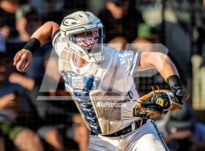 Thumbnail 1 in Huntington Beach vs Santa Margarita (CIF SS DIV 1 Round 2) photogallery.