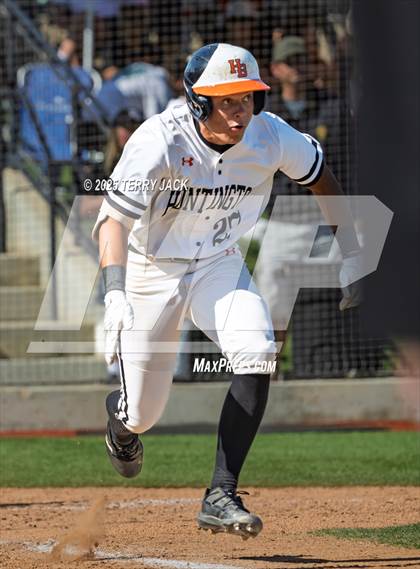 Thumbnail 2 in Huntington Beach vs Santa Margarita (CIF SS DIV 1 Round 2) photogallery.