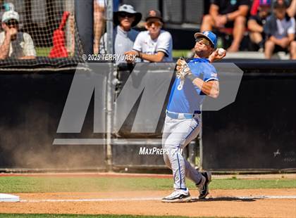 Thumbnail 1 in Huntington Beach vs Santa Margarita (CIF SS DIV 1 Round 2) photogallery.