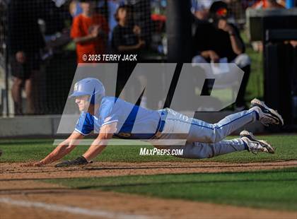 Thumbnail 2 in Huntington Beach vs Santa Margarita (CIF SS DIV 1 Round 2) photogallery.