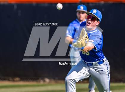 Thumbnail 3 in Huntington Beach vs Santa Margarita (CIF SS DIV 1 Round 2) photogallery.
