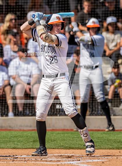 Thumbnail 3 in Huntington Beach vs Santa Margarita (CIF SS DIV 1 Round 2) photogallery.