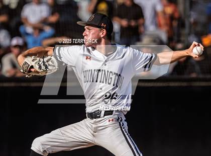 Thumbnail 1 in Huntington Beach vs Santa Margarita (CIF SS DIV 1 Round 2) photogallery.