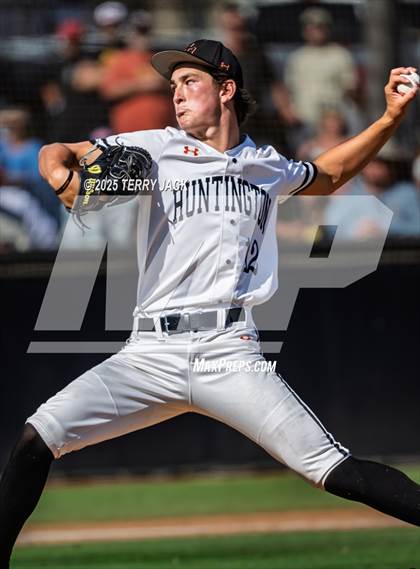 Thumbnail 3 in Huntington Beach vs Santa Margarita (CIF SS DIV 1 Round 2) photogallery.