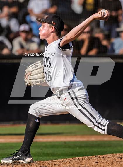 Thumbnail 2 in Huntington Beach vs Santa Margarita (CIF SS DIV 1 Round 2) photogallery.