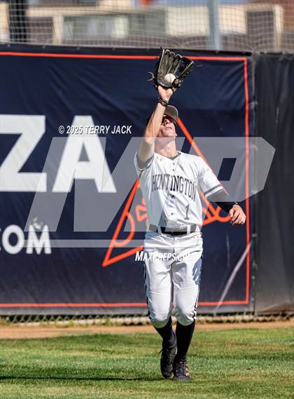 Thumbnail 2 in Huntington Beach vs Santa Margarita (CIF SS DIV 1 Round 2) photogallery.